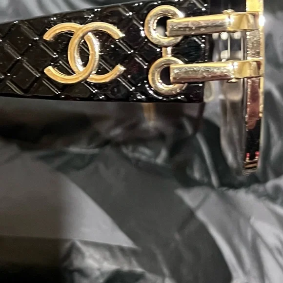 CHANEL Black and brown fashion Sunglasses - Picture 2 of 8